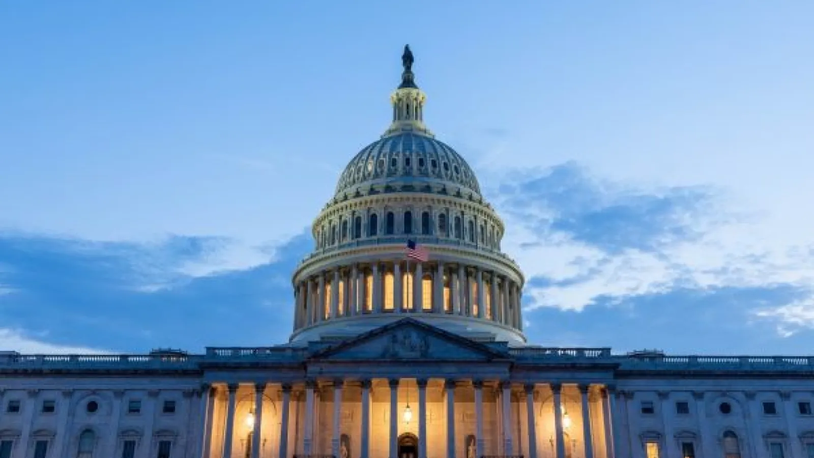 U.S Capitol Building at dusk