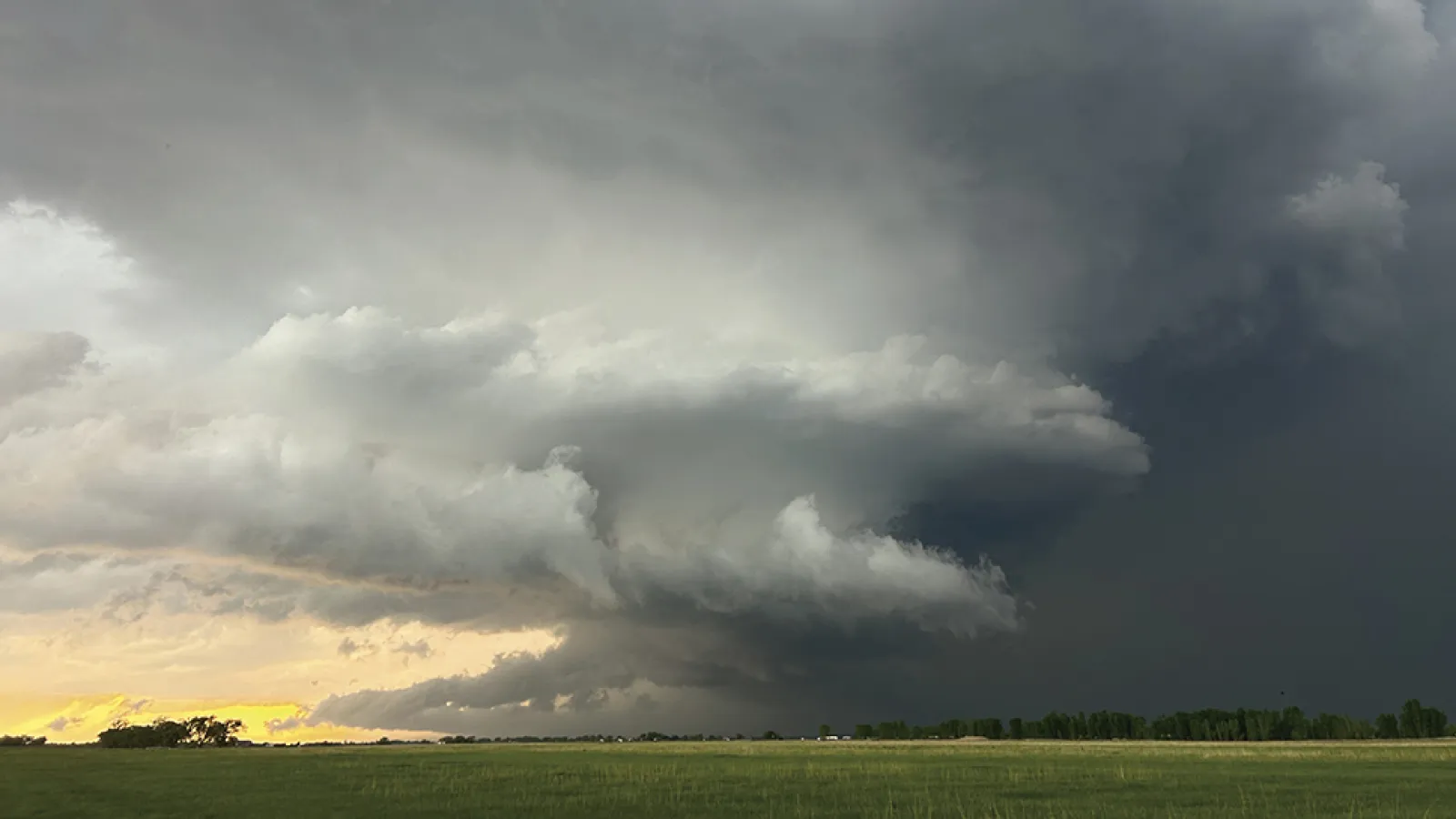 A supercell thunderstorm viewed by Associate Professor Jana Houser’s spring 2025 GEOG 5701 cohort outside of North Platte, Nebraska