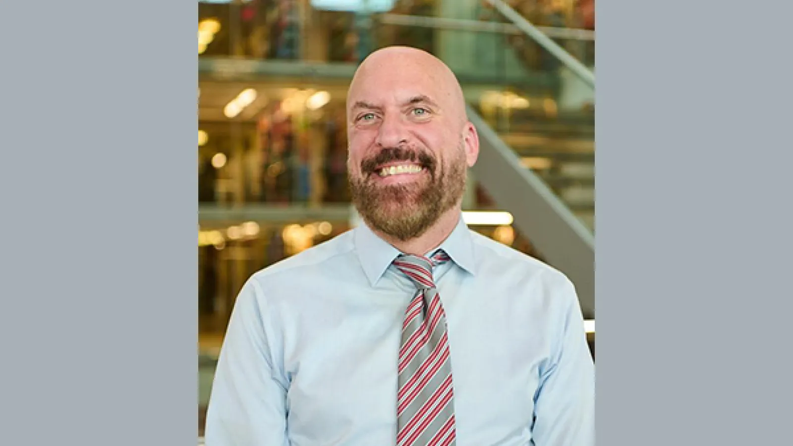 Headshot of Scott Kustis