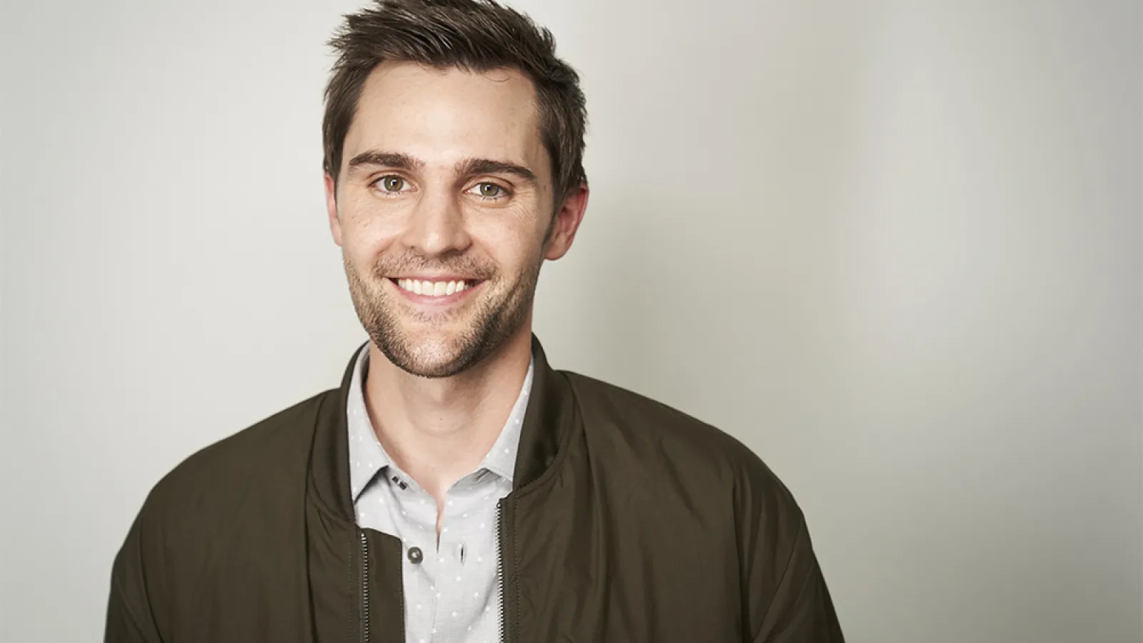 Nick Uhas, 2009 biology alumnus
