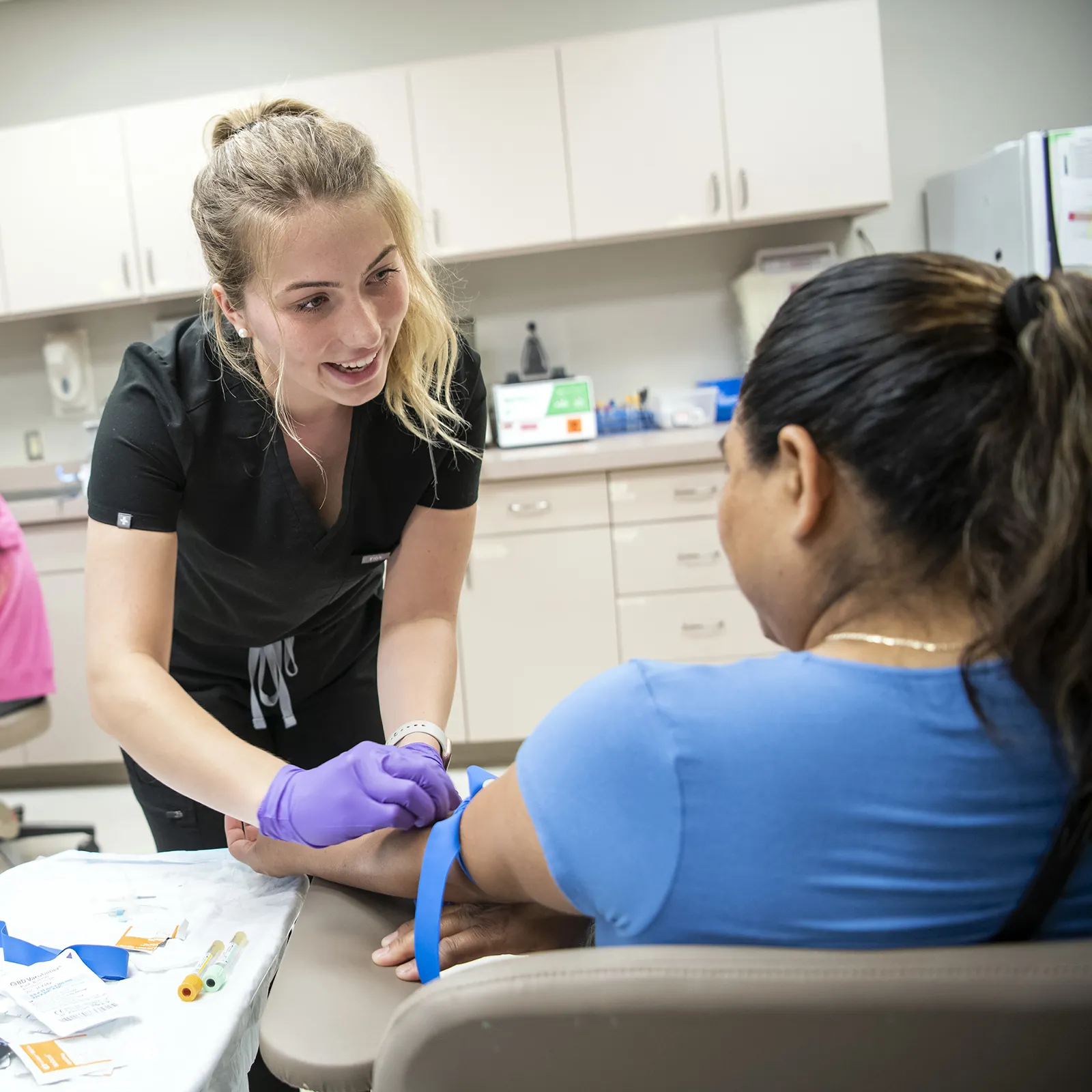 Student volunteering at Columbus Free Clinic