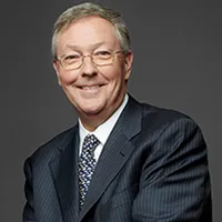 Headshot of Carter Phillips