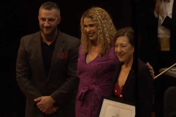 Dr. Caroline Hong receives the Steinway Top Teacher Award