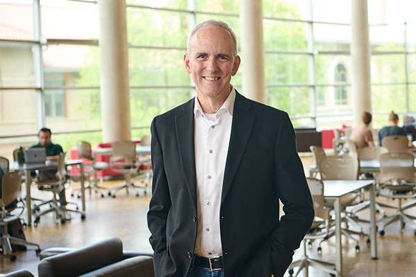 Photo of Dean Horn at the Thompson Library