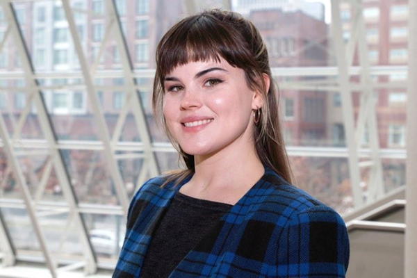 Lydia Simon headshot