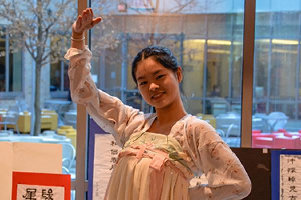photo of traditional Chinese dance