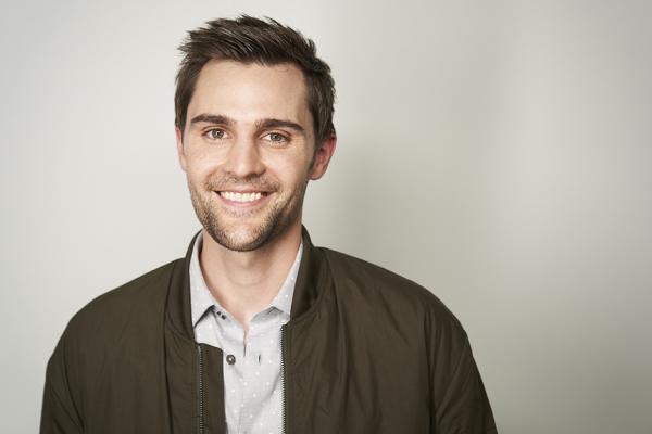 Nick Uhas, 2009 biology alumnus
